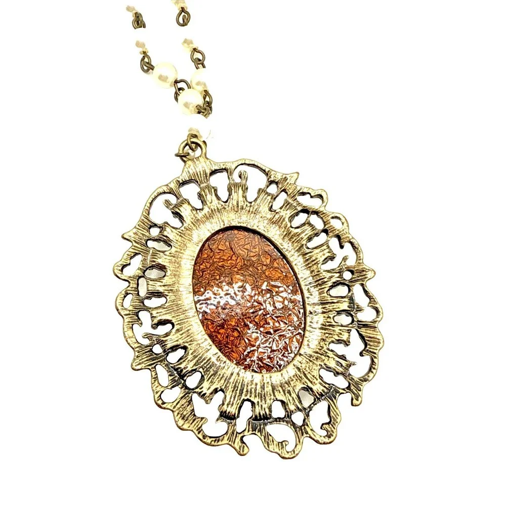 Vintage Style Faux Amber Pendant Necklace Ornate Bronze Tone Beaded Chain 30